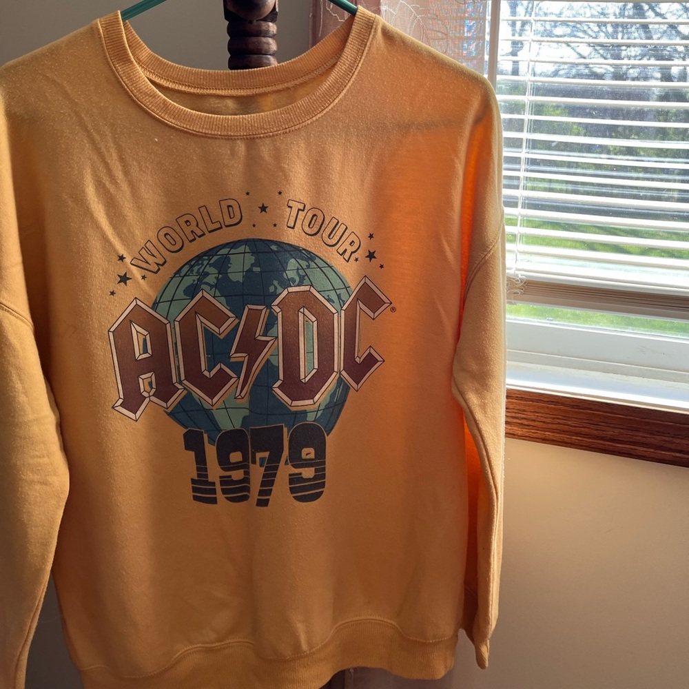 AC DC 1979 world tour crewneck sweatshirt
